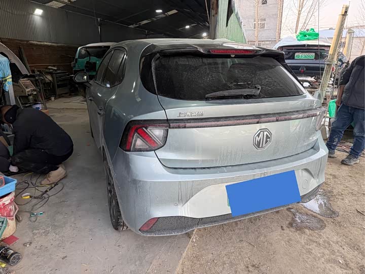 Фото 3 - MG Motor 4 EV