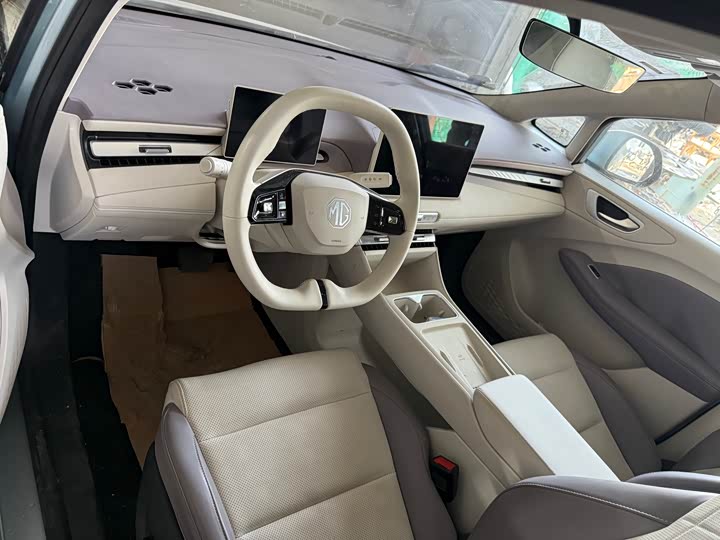 Фото 5 - MG Motor 4 EV