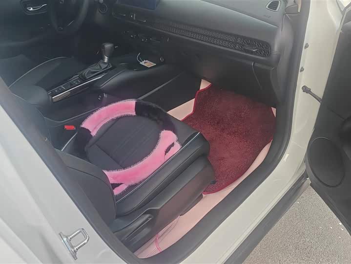 Фото 8 - Honda HR-V