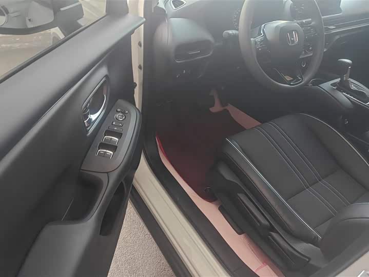 Фото 9 - Honda HR-V