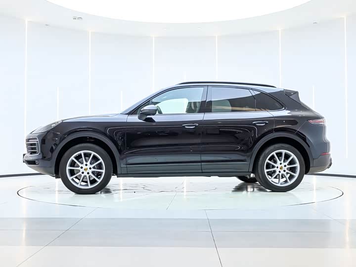 Фото 2 - Porsche Cayenne