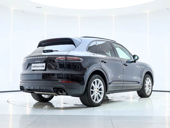 Фото 7 - Porsche Cayenne