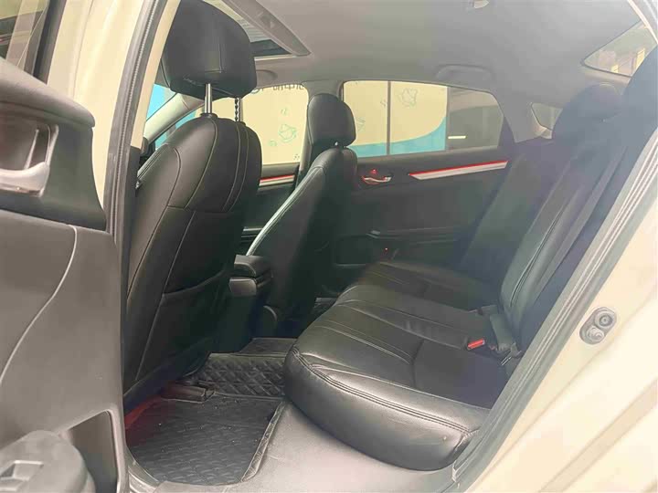 Фото 6 - Honda Civic