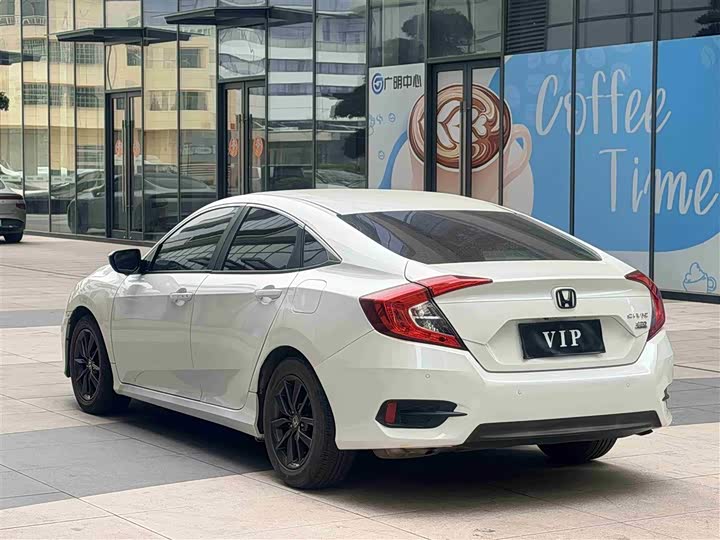 Фото 7 - Honda Civic