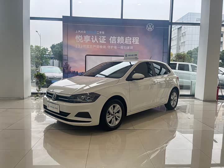 Фото 1 - Volkswagen Polo