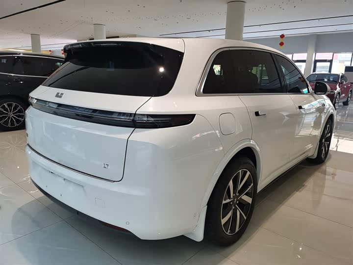 Фото 7 - LiXiang L7