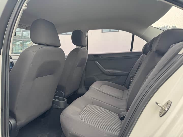 Фото 8 - Volkswagen Santana