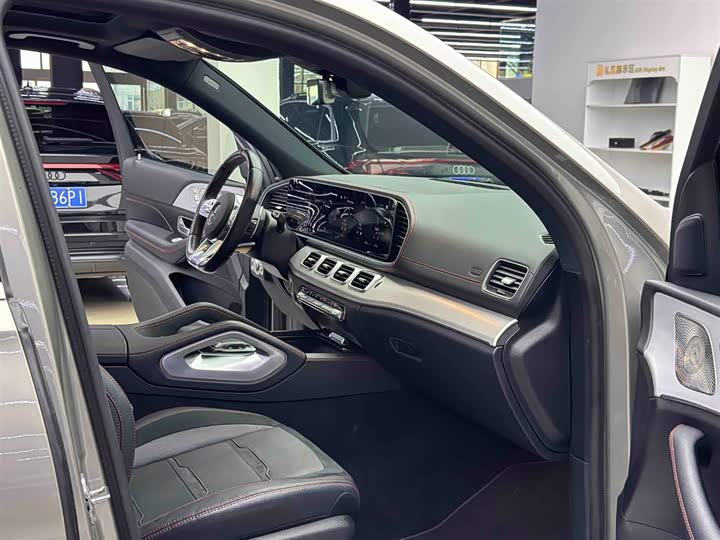 Фото 8 - Mercedes-Benz GLE-Class AMG