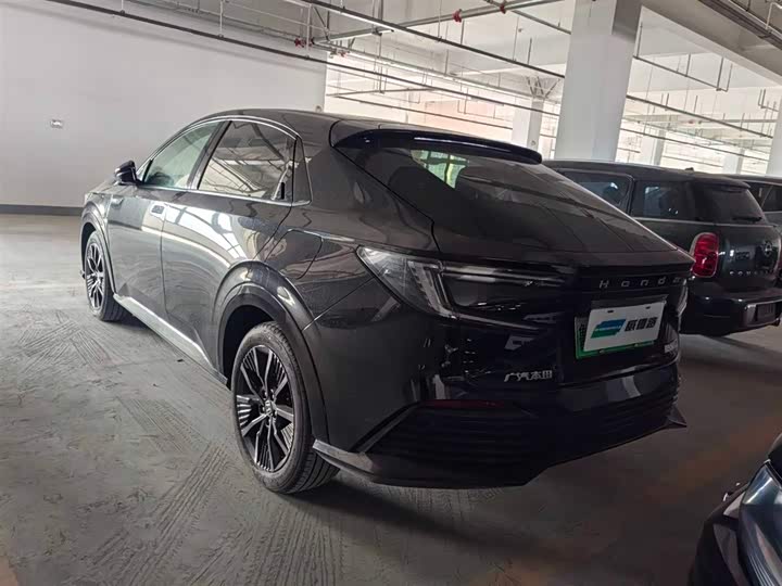 Фото 5 - Honda e:NP2