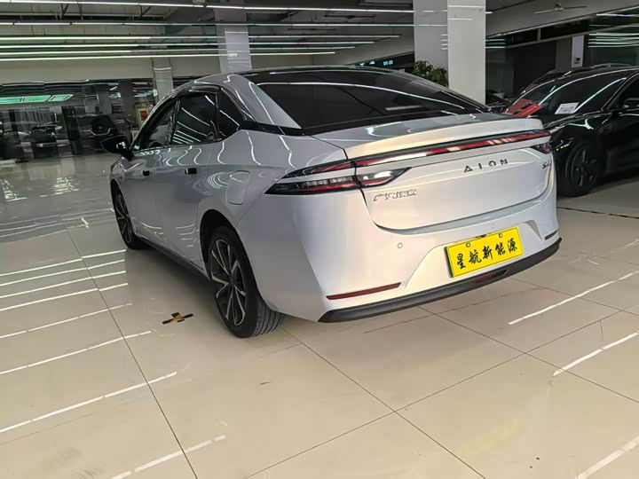 Фото 6 - GAC Aion S Plus