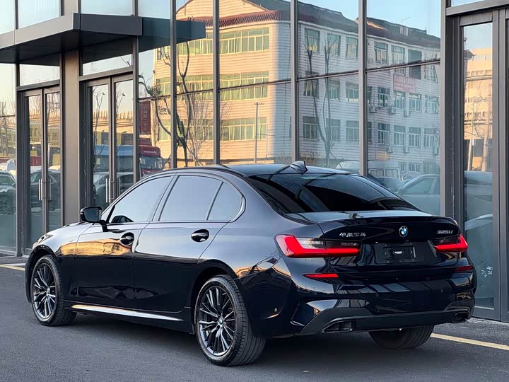 Фото 4 - BMW 3 Series