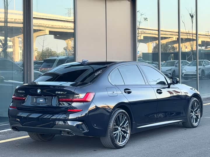 Фото 6 - BMW 3 Series