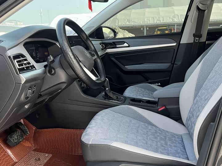 Фото 4 - Volkswagen Lavida