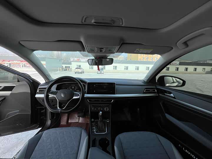 Фото 5 - Volkswagen Lavida