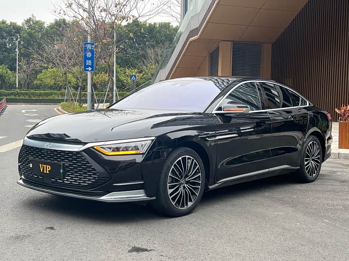 Фото 1 - BYD Han