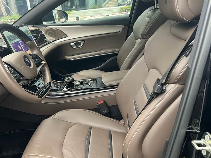 Фото 9 - BYD Han