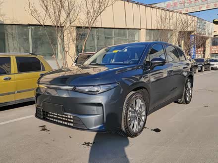 Фото 1 - Leapmotor C10