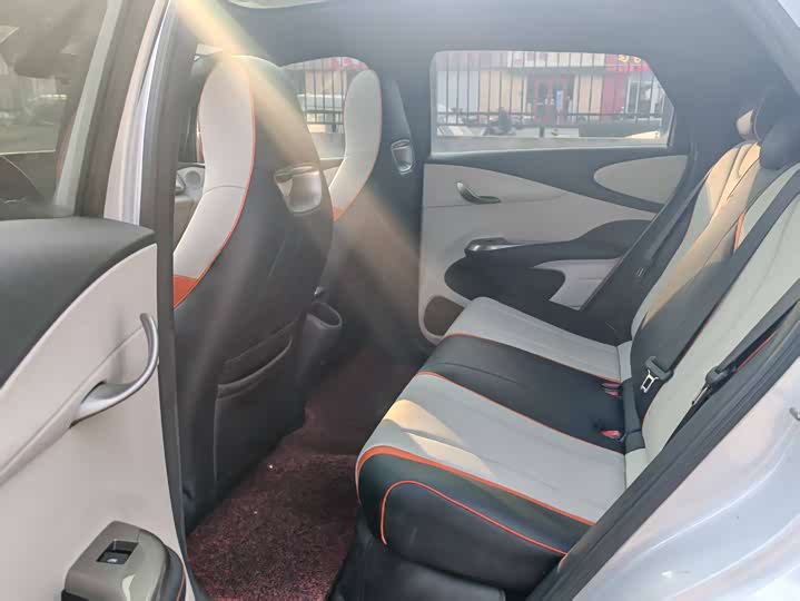 Фото 5 - BYD Dolphin