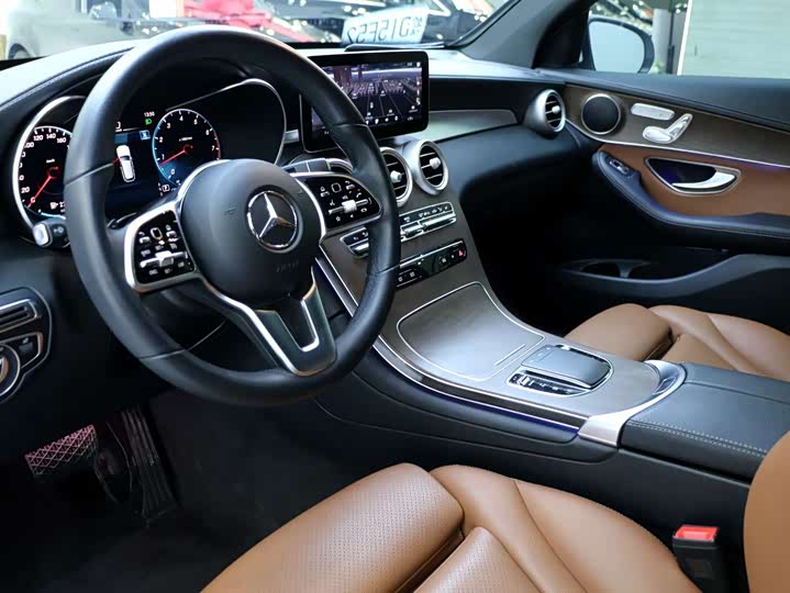 Фото 8 - Mercedes-Benz GLC-Class