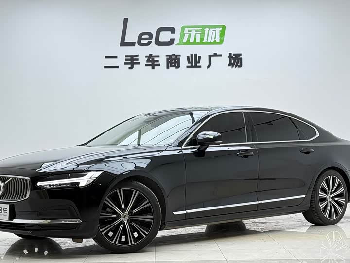 Фото 1 - Volvo S90
