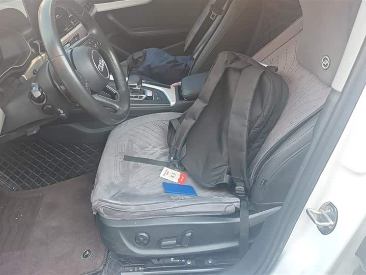 Фото 9 - Audi A4L