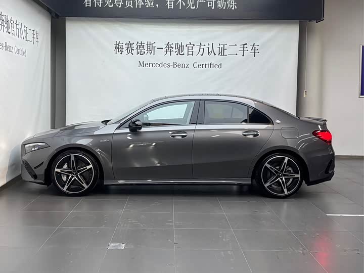 Фото 4 - Mercedes-Benz A-Class AMG