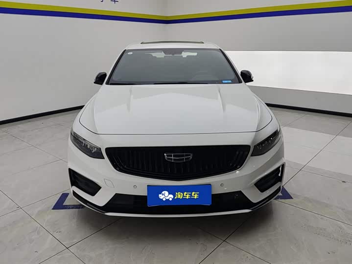 Фото 2 - Geely Preface