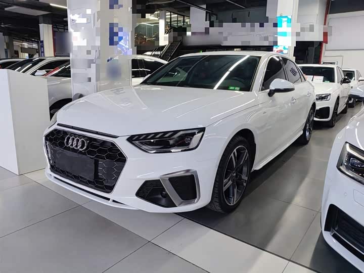 Фото 1 - Audi A4L