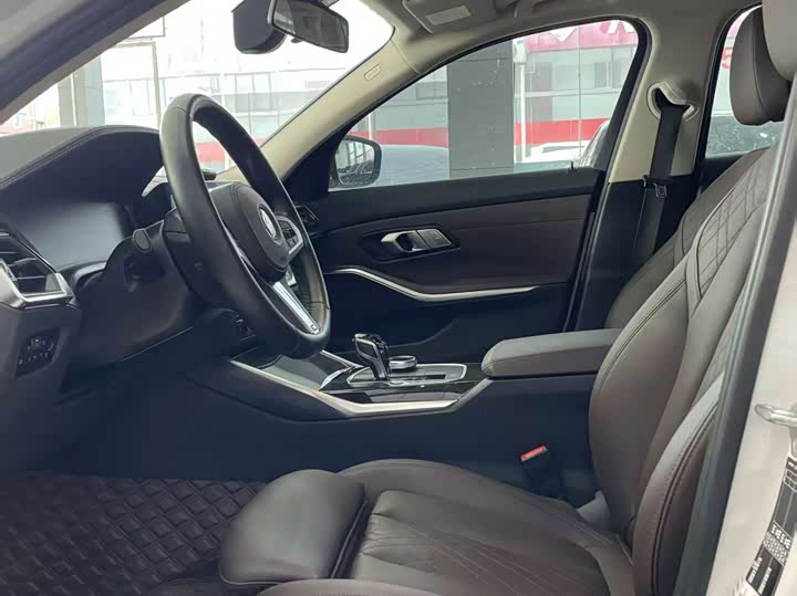 Фото 4 - BMW 3 Series