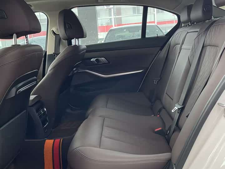 Фото 5 - BMW 3 Series