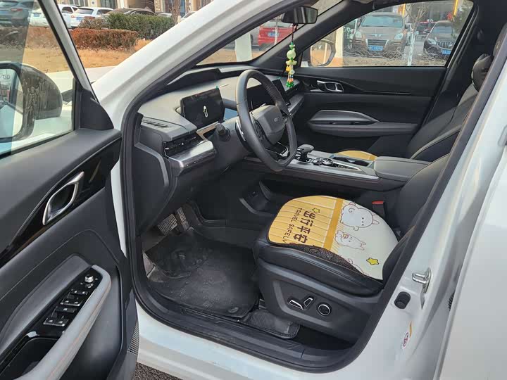 Фото 7 - Changan Oshan Z6 Hybrid