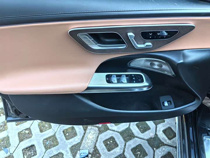 Фото 6 - Mercedes-Benz E-Class