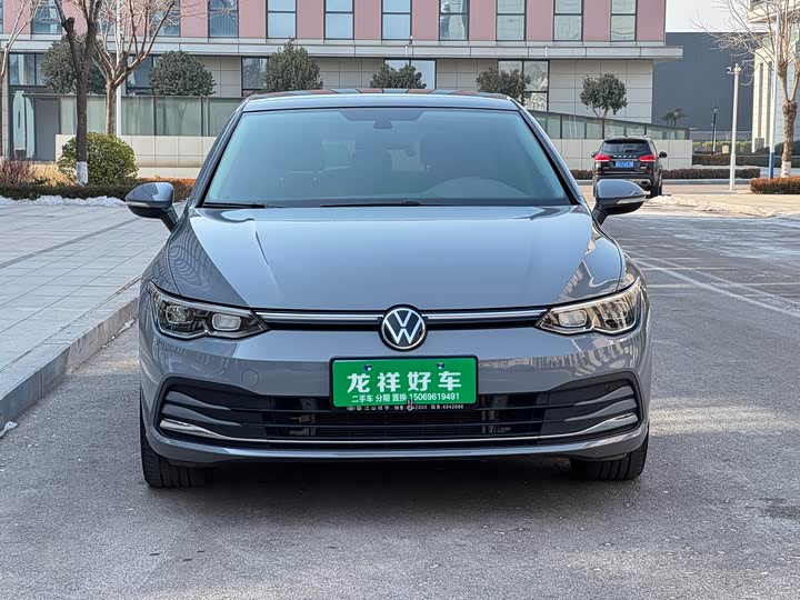 Фото 2 - Volkswagen Golf