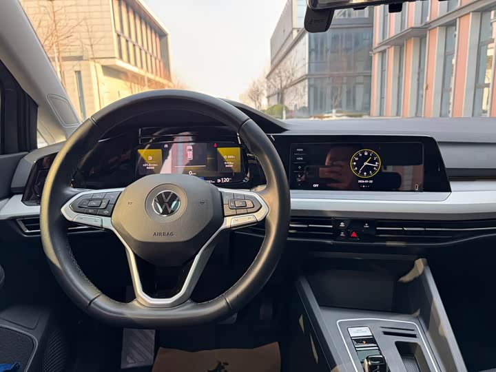 Фото 6 - Volkswagen Golf