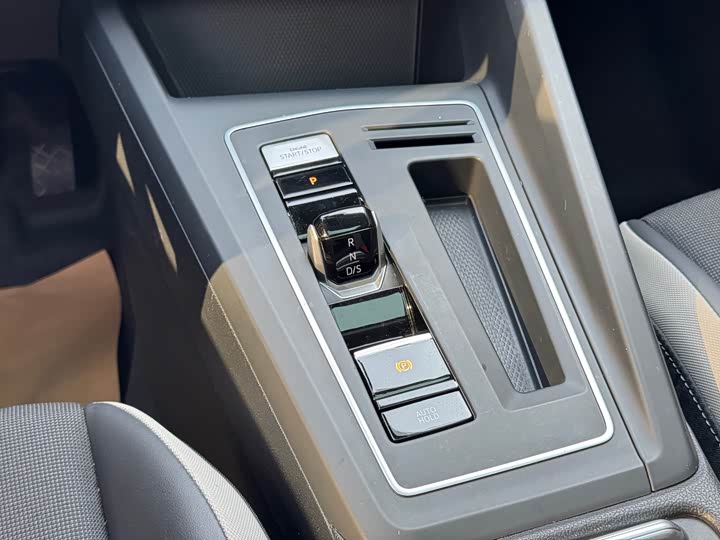 Фото 7 - Volkswagen Golf