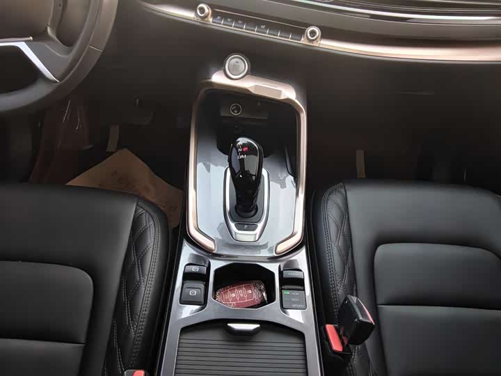 Фото 8 - Haval H6