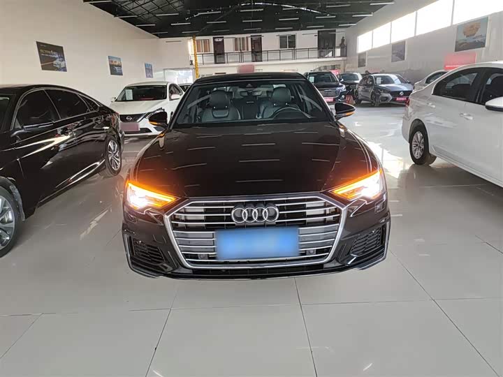 Фото 3 - Audi A6L