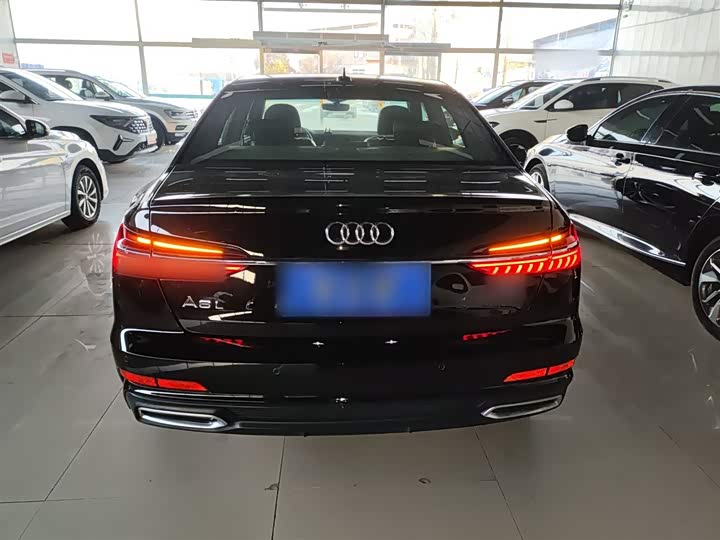 Фото 6 - Audi A6L