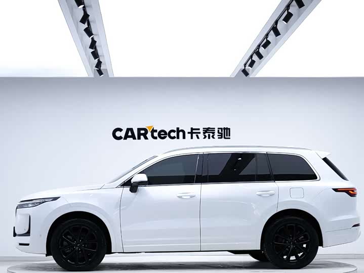 Фото 2 - LiXiang One