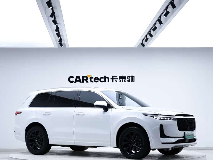 Фото 5 - LiXiang One