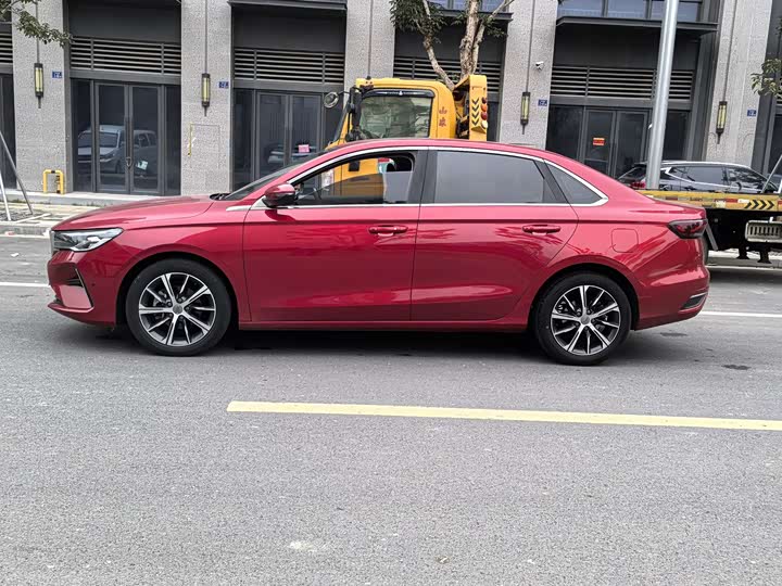 Фото 9 - Geely Emgrand