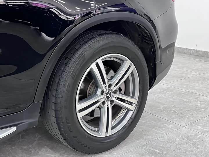 Фото 8 - Mercedes-Benz GLC-Class