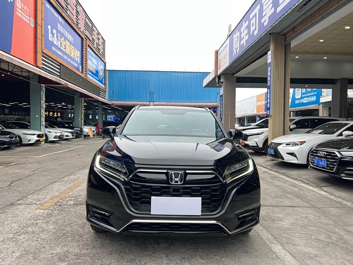 Фото 2 - Honda UR-V