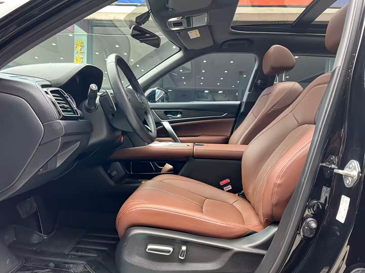 Фото 5 - Honda UR-V