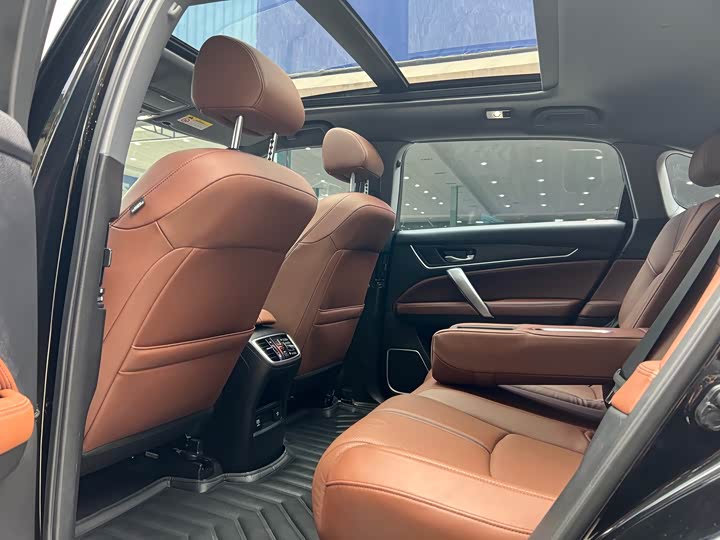 Фото 6 - Honda UR-V