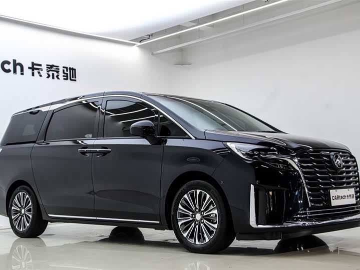 Фото 3 - Buick GL8 ES