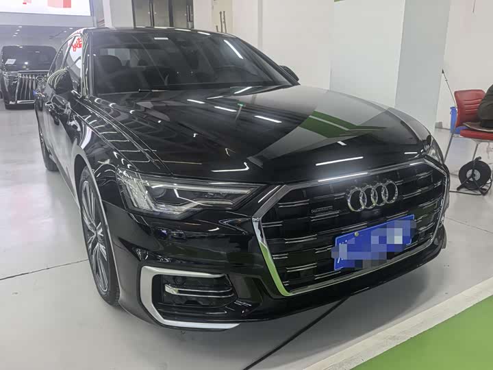 Фото 3 - Audi A6L