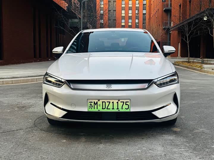 Фото 3 - BYD Qin Plus