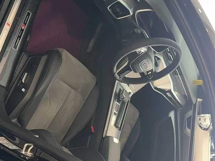 Фото 3 - Audi A6L