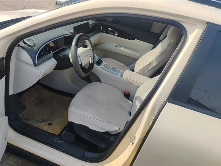 Фото 9 - Geely Galaxy Geome